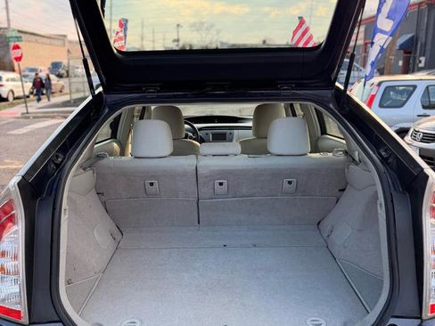 Used 2014 Toyota Prius Two image 15