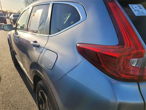 Used 2018 Honda CR-V Touring image 4