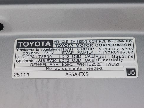 Certified 2022 Toyota RAV4 XSE w/ Weather Package AWD/4WD image 31