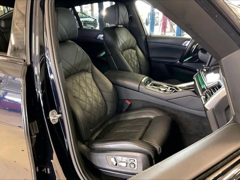 Used 2025 BMW X6 xDrive40i AWD/4WD image 8