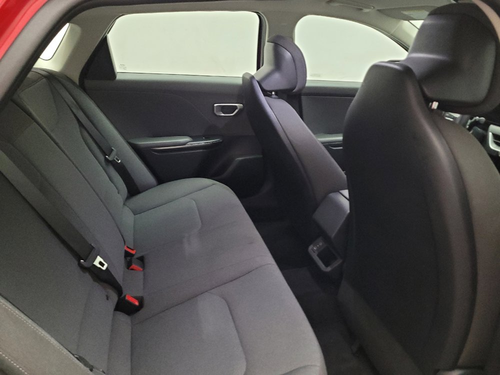 Used 2025 Kia K4 FWD image 19