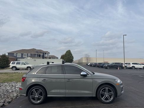 Used 2019 Audi SQ5 Premium Plus w/ Premium Plus Package image 6