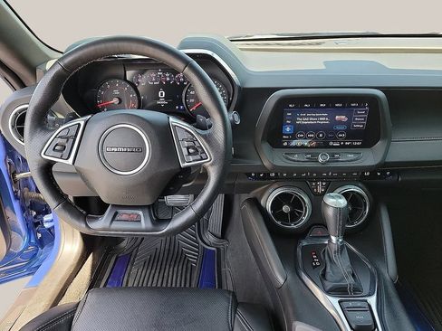 Used 2022 Chevrolet Camaro SS RWD image 10