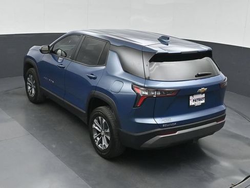 Used 2026 Chevrolet Equinox LT FWD image 36