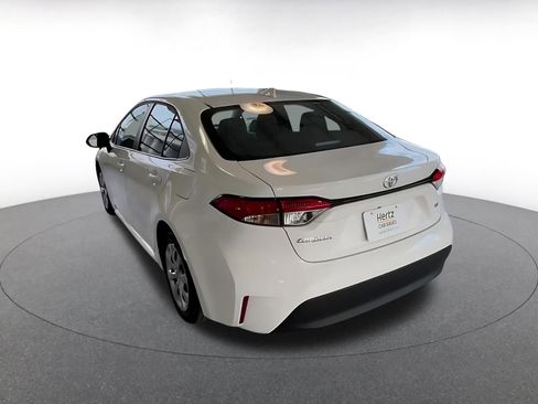 Used 2025 Toyota Corolla LE image 11