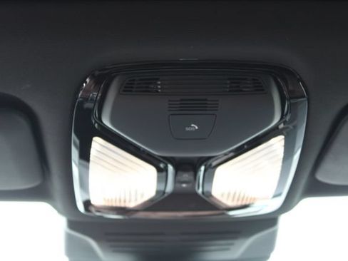 Used 2024 BMW X5 xDrive50e w/ Parking Assistance Package AWD/4WD image 24