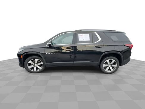 Used 2023 Chevrolet Traverse LT w/ LT Premium Package AWD/4WD image 5