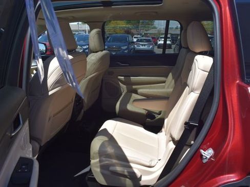 Used 2022 Jeep Grand Cherokee L Limited AWD/4WD image 39