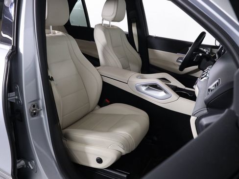 Used 2025 Mercedes-Benz GLE 350 4MATIC image 52