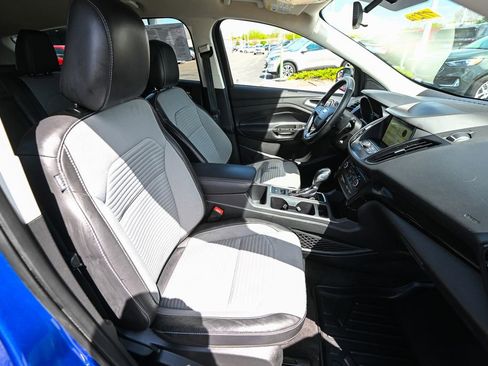 Used 2019 Ford Escape SE FWD image 24