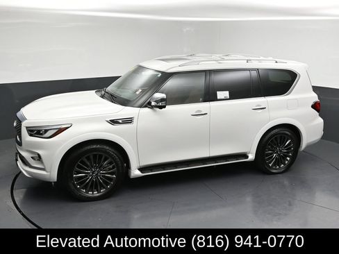 Used 2023 INFINITI QX80 Sensory w/ All-Season Package AWD/4WD image 30