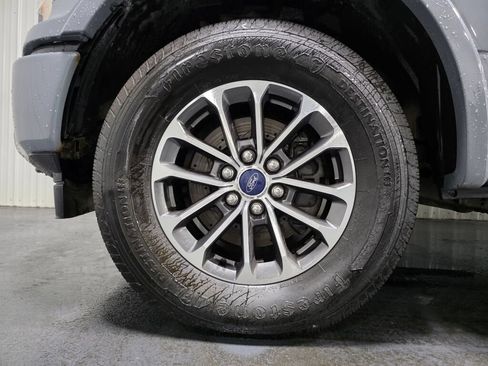 Used 2019 Ford F150 XLT w/ Equipment Group 302A Luxury AWD/4WD image 7