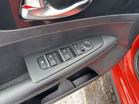 Used 2023 Kia Forte GT-Line image 8