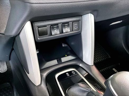 Used 2024 Toyota Corolla Cross XLE w/ Convenience Package FWD image 24