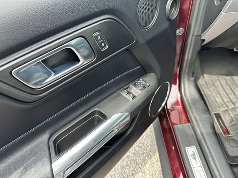 Used 2018 Ford Mustang GT Premium RWD image 18
