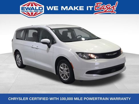 Certified 2023 Chrysler Voyager LX FWD image 1
