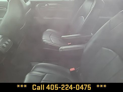 Used 2017 Buick Enclave Leather image 19