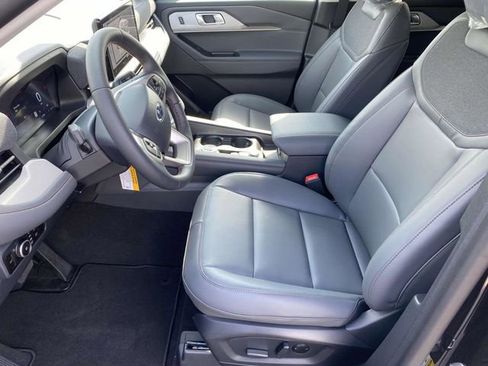 New 2026 Ford Explorer Active w/ Active Comfort Package image 12