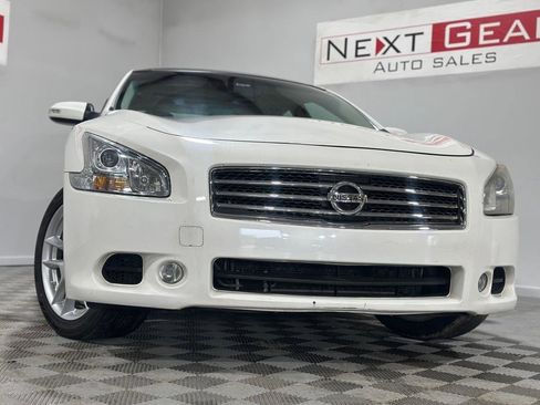 Used 2011 Nissan Maxima 3.5 SV w/ Premium Pkg FWD image 4