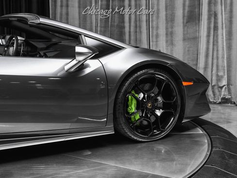 Used 2019 Lamborghini Huracan LP 580-2 RWD image 42