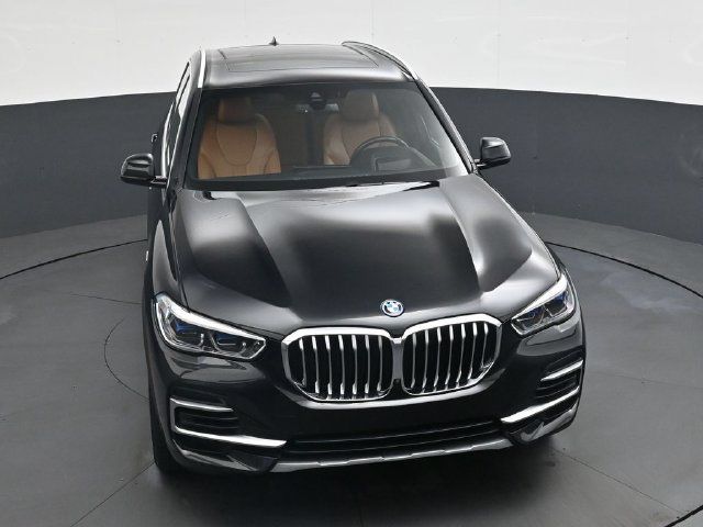 Used 2022 BMW X5 xDrive45e w/ Executive Package AWD/4WD image 36