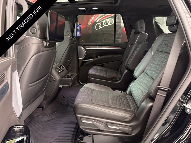 Used 2025 Cadillac Escalade V w/ LPO, ONYX Package AWD/4WD image 15