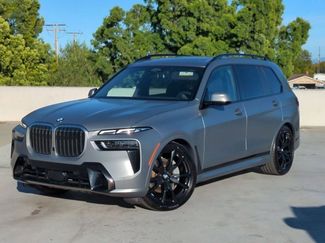 Used 2023 BMW X7 xDrive40i w/ M Sport Package video 1