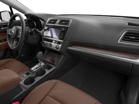 Used 2017 Subaru Outback 2.5i Touring w/ Popular Package #5A image 19