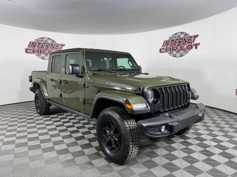 Used 2023 Jeep Gladiator Sport AWD/4WD image 9