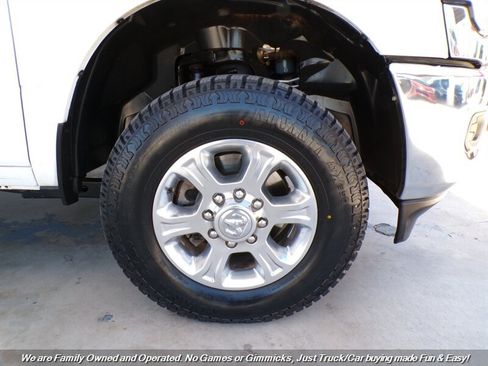 Used 2020 RAM 2500 Big Horn w/ Level 1 Equipment Group AWD/4WD image 53