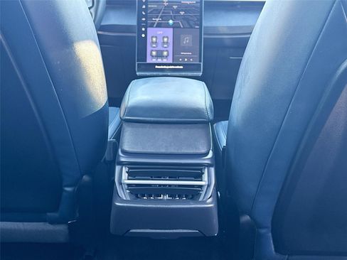 Used 2023 Fisker Ocean One image 24