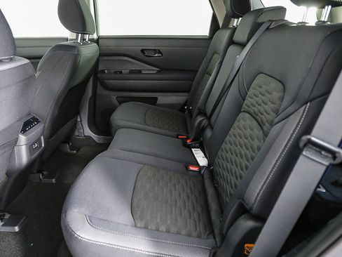 Certified 2025 Nissan Pathfinder SV image 20