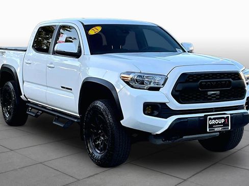 Certified 2023 Toyota Tacoma TRD Off-Road w/ Technology Package AWD/4WD image 2