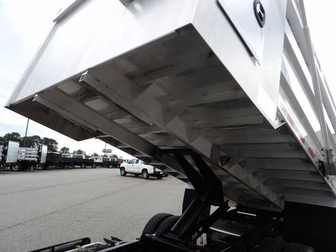 Used 2024 Chevrolet Low Cab Forward 5500HD RWD image 48