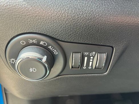 Used 2024 Jeep Compass Limited AWD/4WD image 19