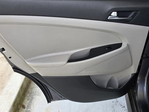 Used 2016 Hyundai Tucson SE w/ Option Group 02 FWD image 24