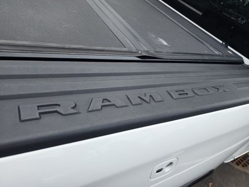 Used 2020 RAM 1500 Limited AWD/4WD image 16