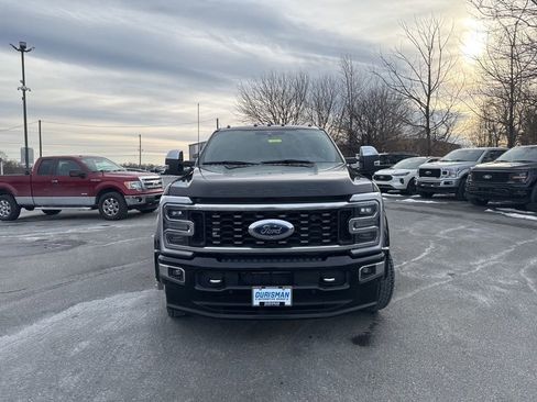 Used 2024 Ford F450 Platinum image 2