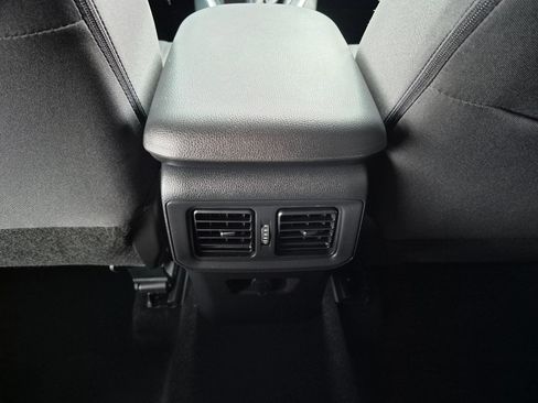 Certified 2025 Toyota RAV4 LE FWD image 28