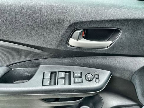 Used 2016 Honda CR-V LX image 17