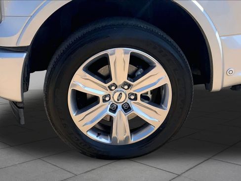 Used 2017 Ford F150 Platinum w/ Equipment Group 701A Luxury AWD/4WD image 10