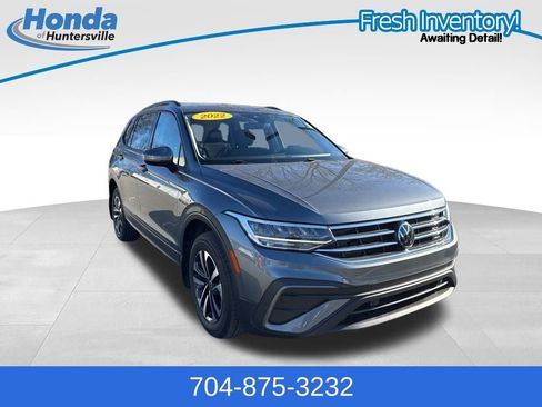 Used 2022 Volkswagen Tiguan S image 1