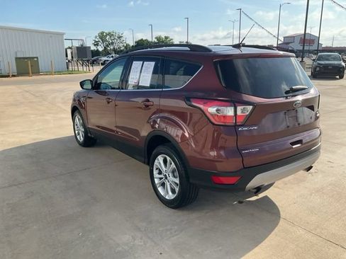 Used 2018 Ford Escape SE FWD image 38