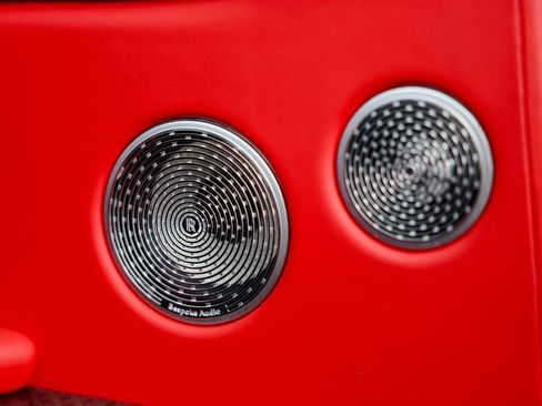 Used 2022 Rolls-Royce Cullinan Black Badge w/ Dark Exterior Package image 40