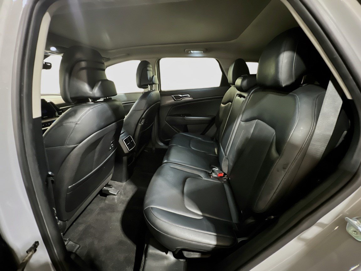 Used 2023 Kia Sportage SX FWD image 18