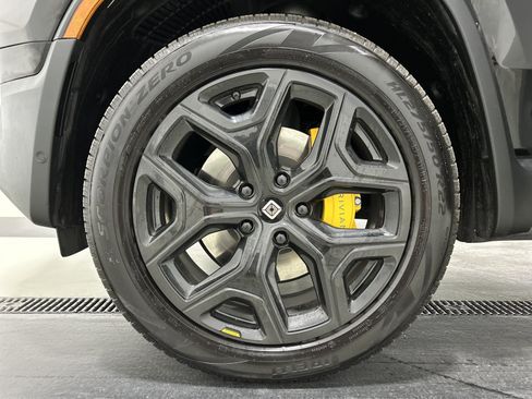 Used 2024 Rivian R1S Adventure Quad AWD/4WD image 9