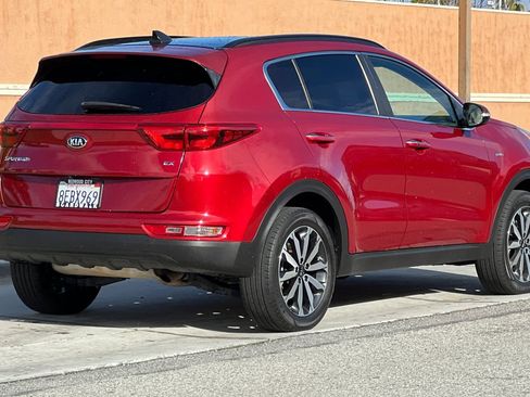Used 2018 Kia Sportage EX w/ EX Premium Package image 4