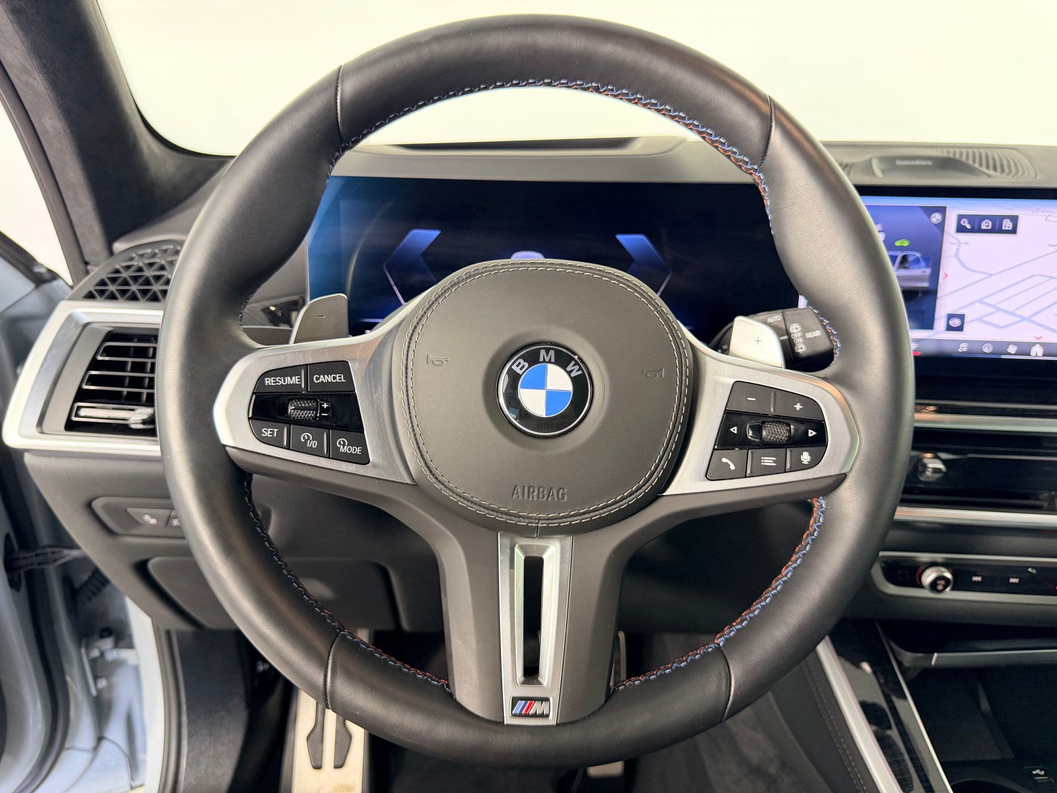 Certified 2026 BMW X5 M60i w/ Executive Package AWD/4WD image 11