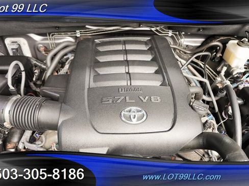 Used 2015 Toyota Tundra SR5 w/ TRD Off Road Package AWD/4WD image 20