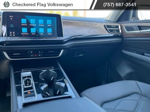 Used 2026 Volkswagen Atlas SE AWD/4WD image 31
